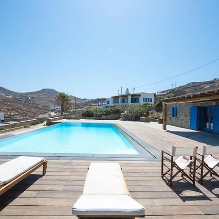Villa With Sea View *